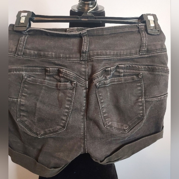 Forever 21 Black Jean Shorts Size Small - Picture 4 of 6